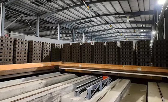 Como as máquinas de empilhamento de tijolos e blocos reduzem os custos de mão de obra em 60% para fábricas de tijolos modernas.